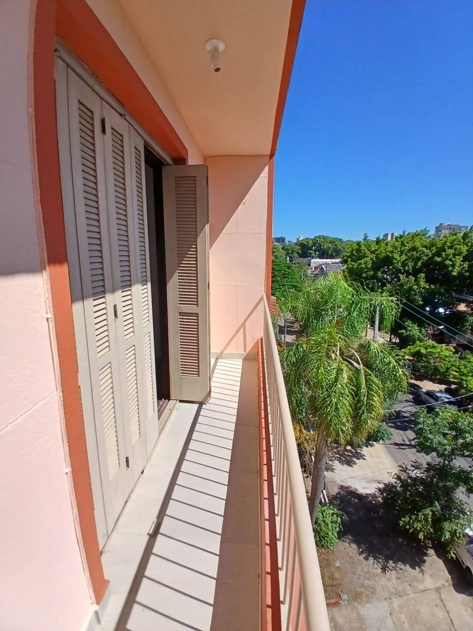Apartamento para alugar com 3 quartos, 105m² - Foto 1
