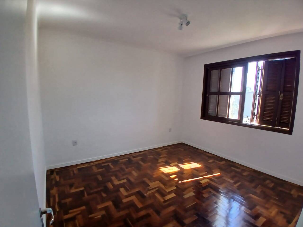 Apartamento para alugar com 3 quartos, 105m² - Foto 10