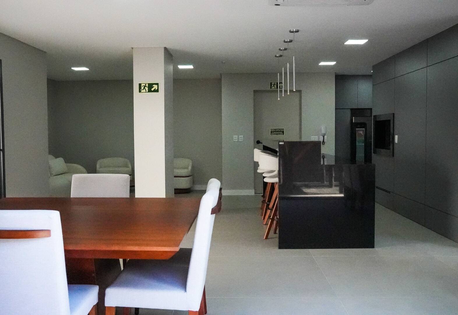 Apartamento à venda com 3 quartos, 98m² - Foto 22