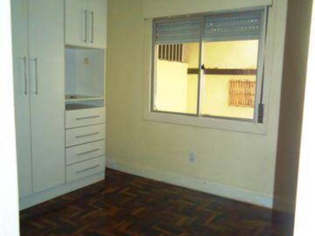 #LOC 176 - Apartamento para Locação em Porto Alegre - RS - 2