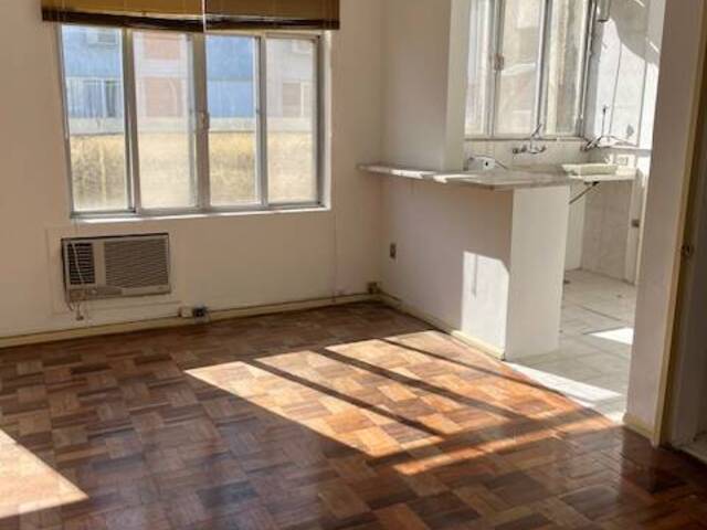 Apartamento para Venda em Porto Alegre - 3