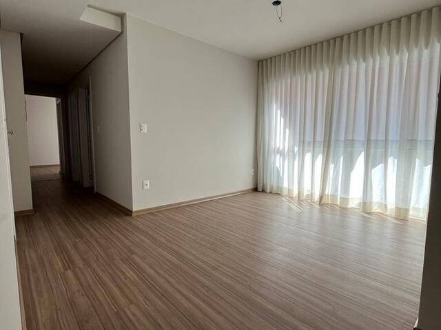 #6826 - Apartamento para Venda em Porto Alegre - RS - 1