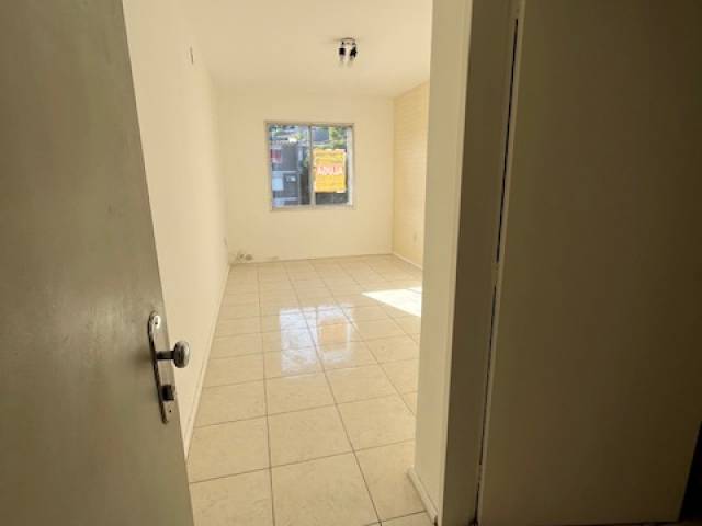 #LOC 36 - Apartamento para Locação em Porto Alegre - RS - 1