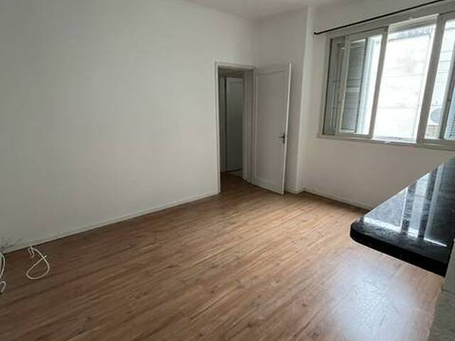 #LOC 194 - Apartamento para Locação em Porto Alegre - RS - 1