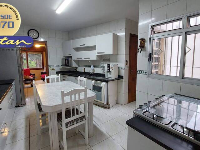 Casa para Venda em Porto Alegre - 4
